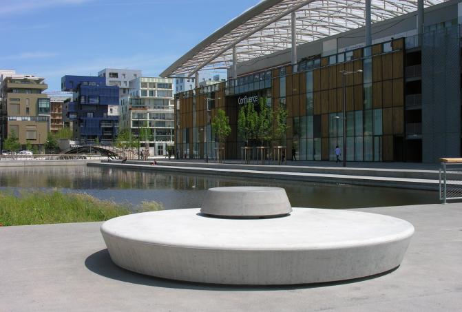 low-carbon concrete confluence